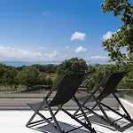 Pipina, A Tranquil Retreat Villa *
