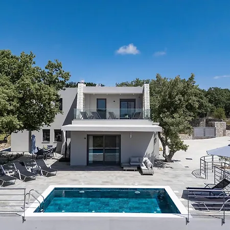 Villa Pipina, A Tranquil Retreat Rethymno (Crete)