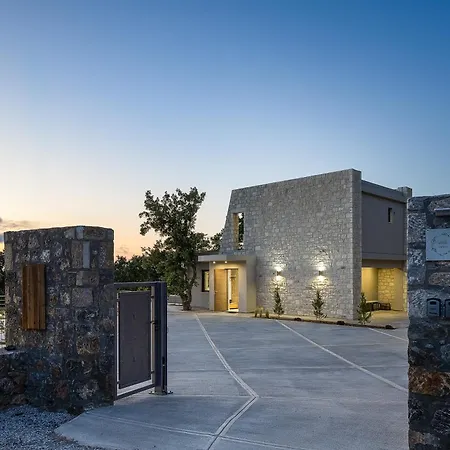 Pipina, A Tranquil Retreat ヴィラ *